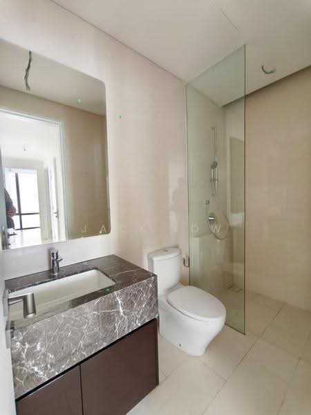 Kediaman Servis untuk Dijual di Pavilion Damansara Heights, Windsor Suites - Jack Low - Bathroom - PropertyGuru.com.my