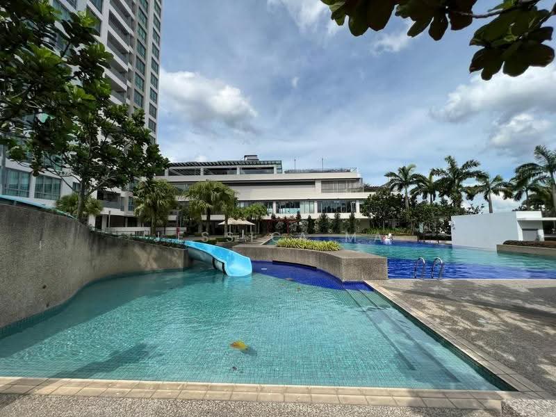 Apartment for Rent at Molek Pine 3 - Jessica Ma - Pool - PropertyGuru.com.my