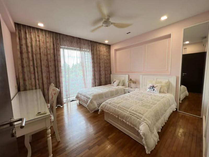 Apartment for Rent at Molek Pine 3 - Jessica Ma - Bedroom - PropertyGuru.com.my