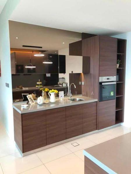Condominium for Sale at D'Suites Akasia Horizon @ Horizon Hills - Samantha Ooi - Kitchen - PropertyGuru.com.my