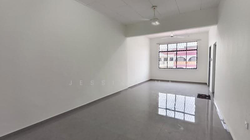 Semi-Detached House for Rent in Taman Sentosa (Johor Bahru) - Jessica Ma - Living Room - PropertyGuru.com.my