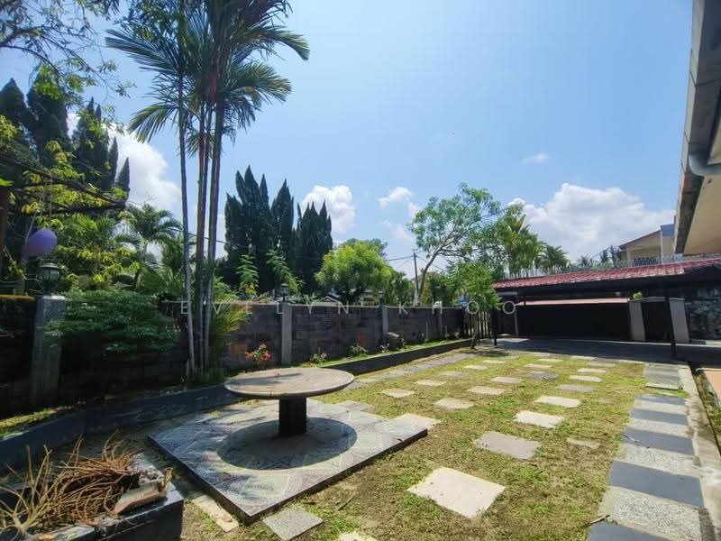 Bungalow House untuk Dijual di Taman Desa Country Homes (Rawang) - Evelyn Khoo - Garden - PropertyGuru.com.my