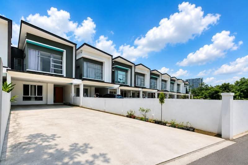 Rumah Teres 2-Tingkat untuk Dijual di Tropicana Heights (Kajang) - Mac Chong - Exterior - PropertyGuru.com.my