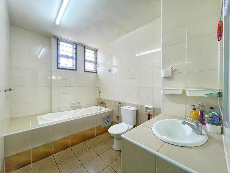 Semi-Detached House for Sale in Presint 15 (Putrajaya) - Mahirah . - Bathroom - PropertyGuru.com.my