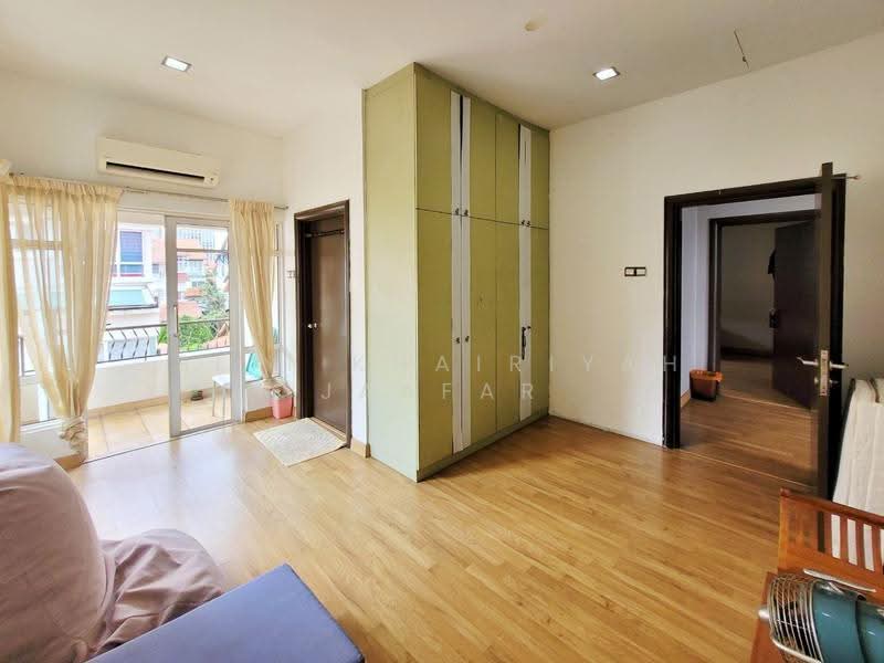 Semi-Detached House for Sale in Damansara Legenda (Petaling Jaya) - SITI KHAIRIYAH JAAFAR - Living Room - PropertyGuru.com.my