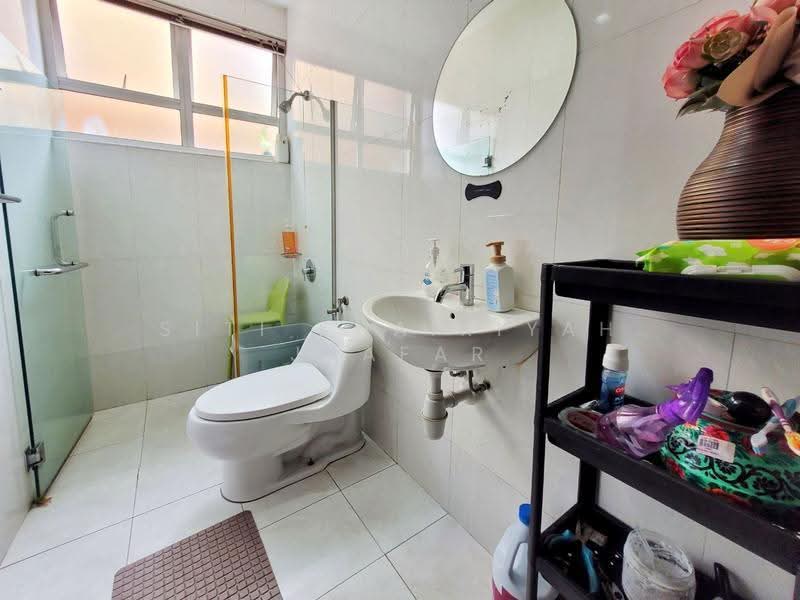 Semi-Detached House for Sale in Damansara Legenda (Petaling Jaya) - SITI KHAIRIYAH JAAFAR - Bathroom - PropertyGuru.com.my