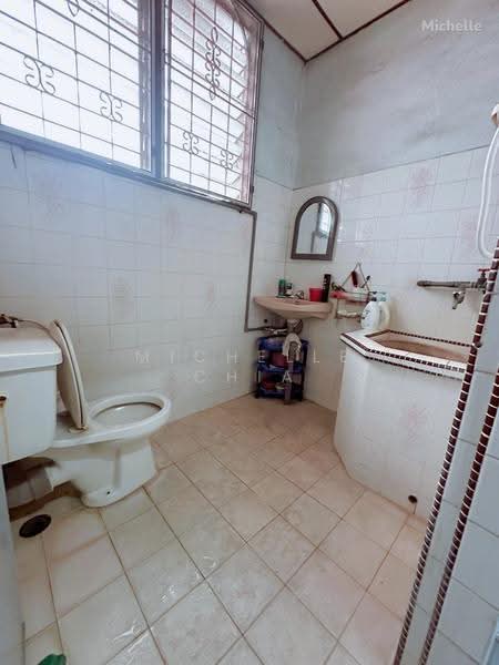 Rumah Teres 2-Tingkat untuk Dijual di Taman Bunga Raya (Bukit Mertajam) - Michelle Chia - Bathroom - PropertyGuru.com.my