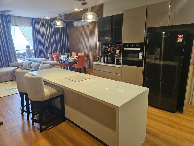 Kediaman Servis untuk Disewa di The Tropika - Raymond Ng - Living Room - PropertyGuru.com.my