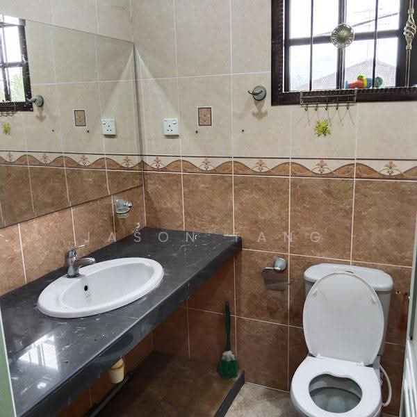 Rumah Berkembar untuk Dijual di Kulai (Johor) - Jason Tang - Bathroom - PropertyGuru.com.my