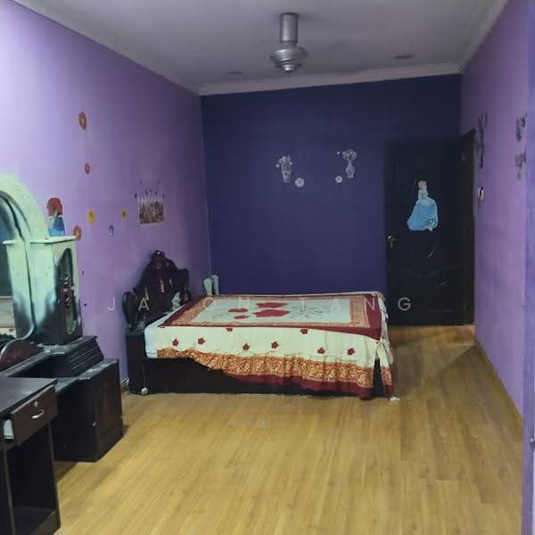 Rumah Berkembar untuk Dijual di Kulai (Johor) - Jason Tang - Bedroom - PropertyGuru.com.my