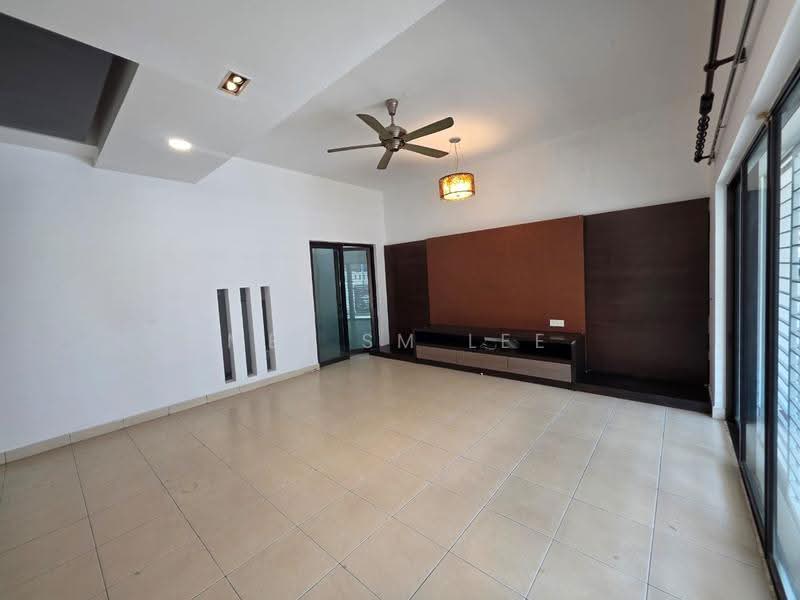 Rumah Teres 2.5-Tingkat untuk Dijual di Taman Bukit Prima (Cheras) - Mei SM Lee - The Peak, Taman Bukit Prima Living Room - PropertyGuru.com.my