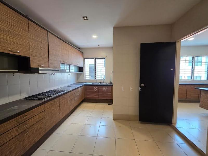Rumah Teres 2.5-Tingkat untuk Dijual di Taman Bukit Prima (Cheras) - Mei SM Lee - The Peak, Taman Bukit Prima Kitchen - PropertyGuru.com.my