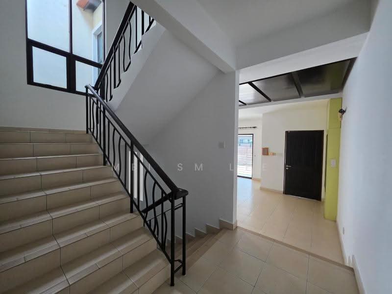 Rumah Teres 2.5-Tingkat untuk Dijual di Taman Bukit Prima (Cheras) - Mei SM Lee - The Peak, Taman Bukit Prima Entrance - PropertyGuru.com.my