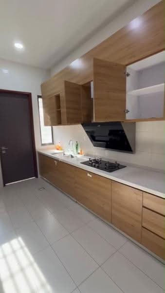 Semi-Detached House for Rent in Eco Sanctuary (Telok Panglima Garang) - Celine Khoo - Kitchen - PropertyGuru.com.my