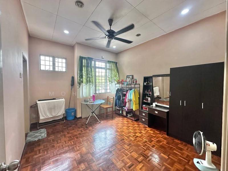 2-storey Terraced House for Sale in Seksyen 10 (Shah Alam) - Mohammad Din Majid - Bedroom - PropertyGuru.com.my