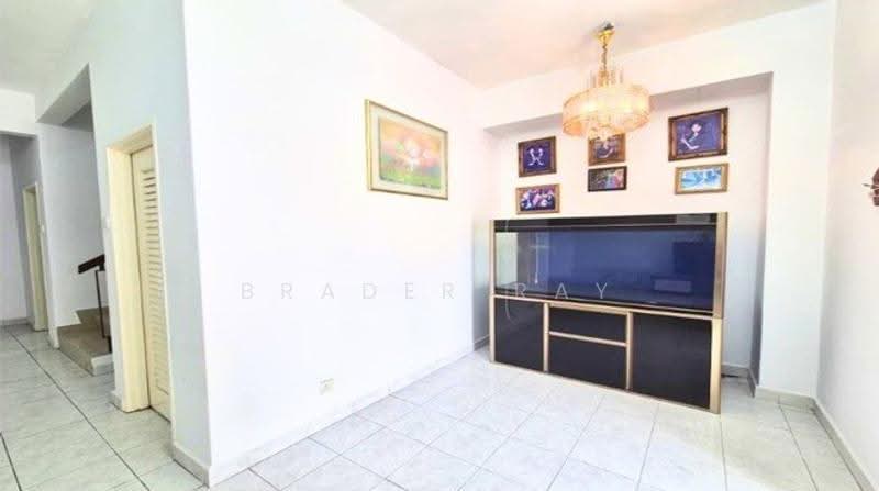 Rumah Teres 2-Tingkat untuk Dijual di Taman Bukit Subang (Shah Alam) - Brader Ray - Interior - PropertyGuru.com.my