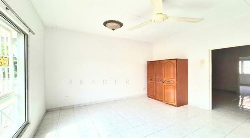 Rumah Teres 2-Tingkat untuk Dijual di Taman Bukit Subang (Shah Alam) - Brader Ray - Interior - PropertyGuru.com.my