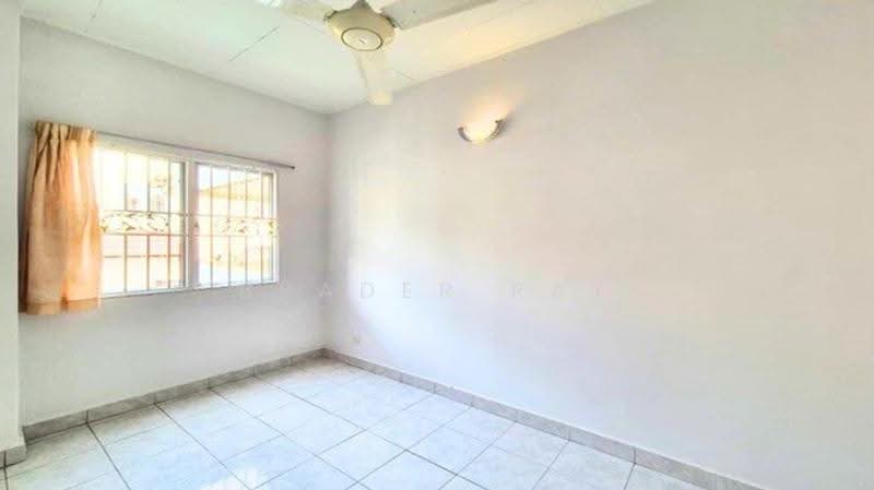 Rumah Teres 2-Tingkat untuk Dijual di Taman Bukit Subang (Shah Alam) - Brader Ray - Interior - PropertyGuru.com.my