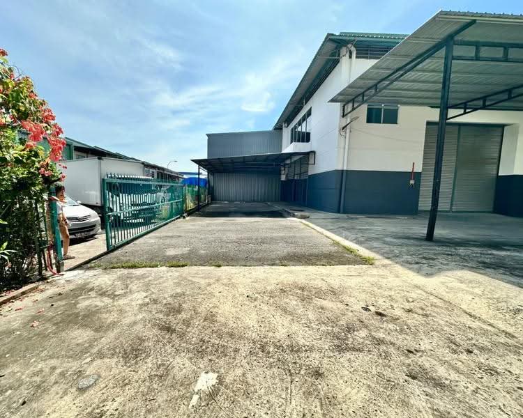 Warehouse for Rent in Sepanggar Kkip (Kota Kinabalu) - Fiona Lai - Exterior - PropertyGuru.com.my