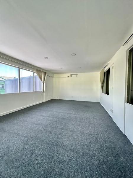 Warehouse for Rent in Sepanggar Kkip (Kota Kinabalu) - Fiona Lai - Interior - PropertyGuru.com.my