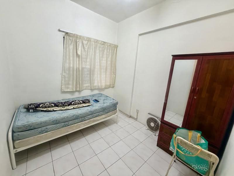 Pangsapuri untuk Dijual di Gambier Heights - Steven Chee - Bedroom - PropertyGuru.com.my