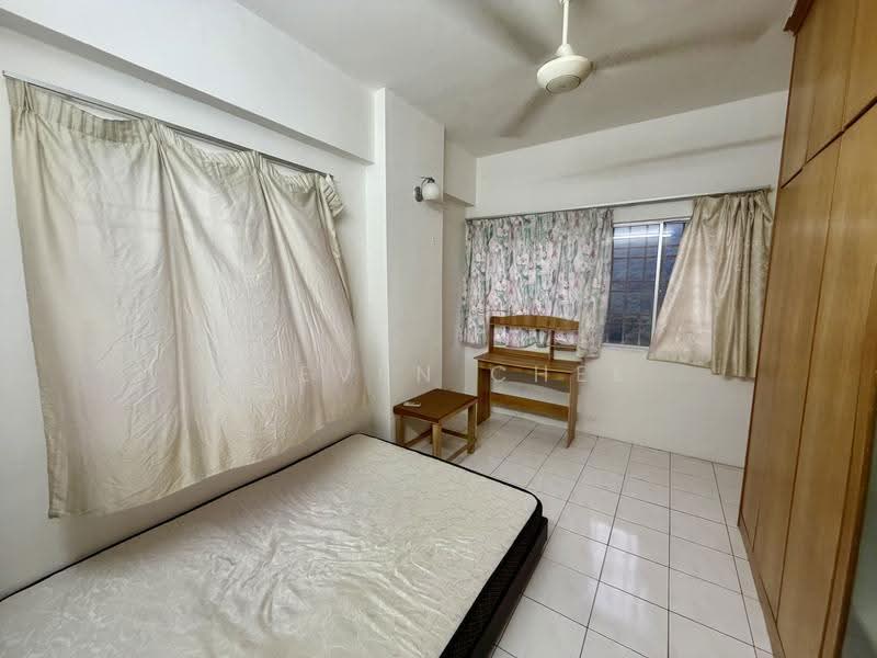 Pangsapuri untuk Dijual di Gambier Heights - Steven Chee - Bedroom - PropertyGuru.com.my