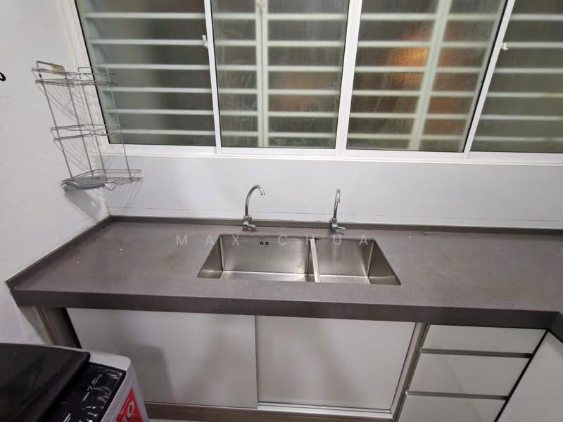 Kondominium untuk Disewa di The Holmes 1 - Max Chua - Kitchen - PropertyGuru.com.my