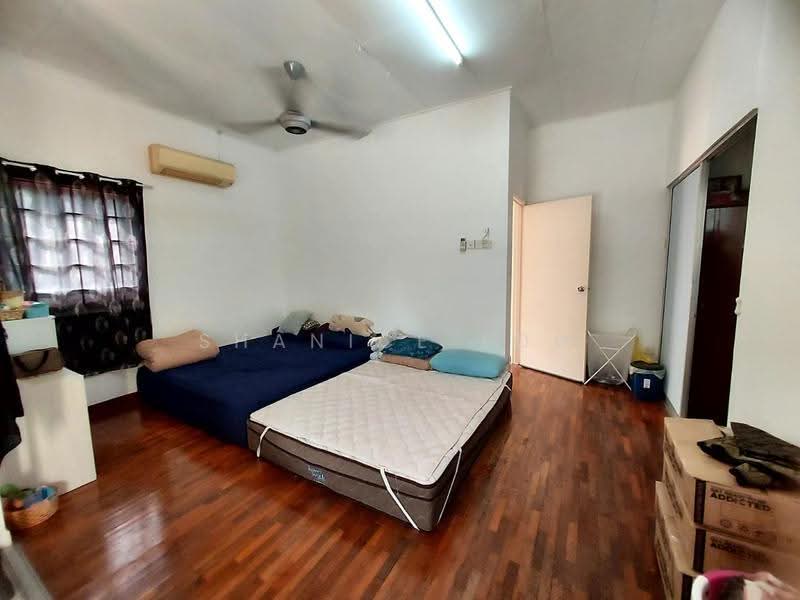 Rumah Teres 2-Tingkat untuk Dijual di Bandar Puteri Puchong (Puchong) - Shanice Low - Bedroom - PropertyGuru.com.my