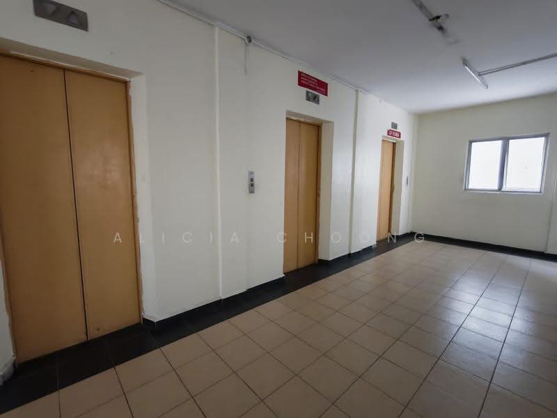 Condominium for Rent at Miharja Condominium - Alicia Choong - Corridor - PropertyGuru.com.my