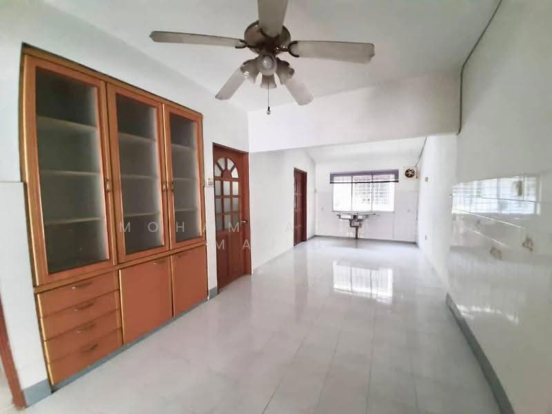 Rumah Teres 2-Tingkat untuk Dijual di Taman TTDI Jaya (Shah Alam) - Mohammad Din Majid - Interior - PropertyGuru.com.my