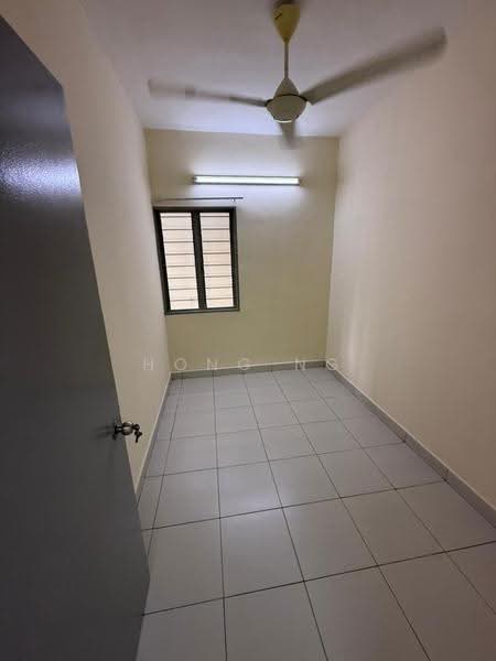 Pangsapuri untuk Disewa di Pangsapuri Akasia (Bandar Botanic) - Hong Ng - PropertyGuru.com.my