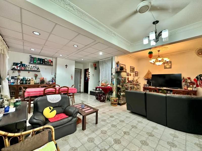 Rumah Berkembar untuk Dijual di Damai Point (Kota Kinabalu) - Fiona Lai - Living Room - PropertyGuru.com.my