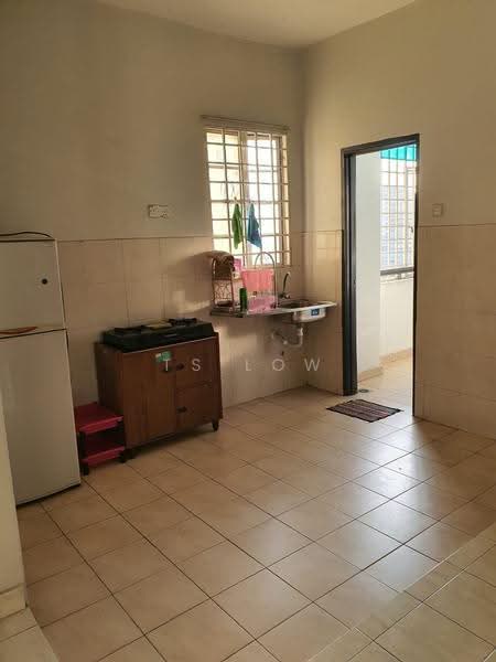 Condominium for Sale at Kondominium Kristal - TS Low - Kitchen - PropertyGuru.com.my