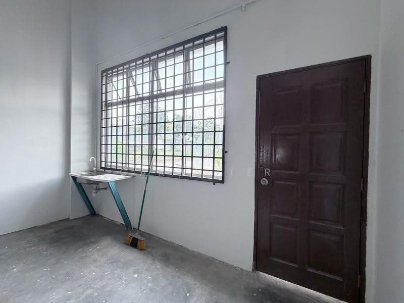 Kedai untuk Disewa di Kempas Utama (Tebrau) - Caryn Ter - Interior - PropertyGuru.com.my