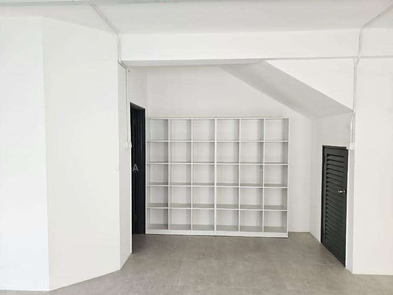 Shop / Office for Rent in Taman Overseas Union (Taman Oug) (Jalan Klang Lama (Old Klang Road)) - Jane Shoo - Interior - PropertyGuru.com.my