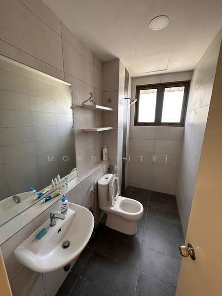 Kondominium untuk Disewa di Lake Point Residence - Mohd Fitri MF - Bathroom - PropertyGuru.com.my