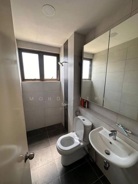 Kondominium untuk Disewa di Lake Point Residence - Mohd Fitri MF - Bathroom - PropertyGuru.com.my