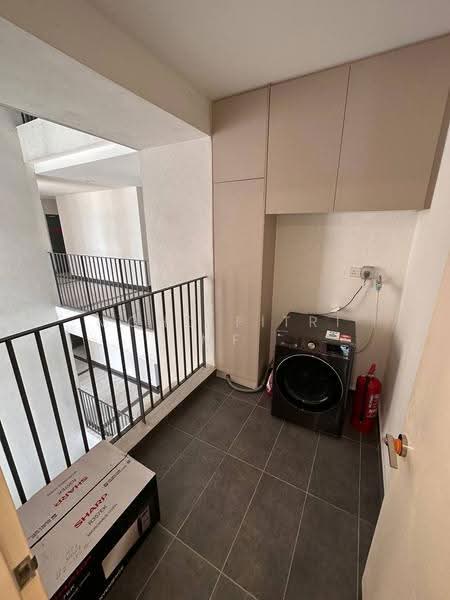 Kondominium untuk Disewa di Lake Point Residence - Mohd Fitri MF - Corridor - PropertyGuru.com.my