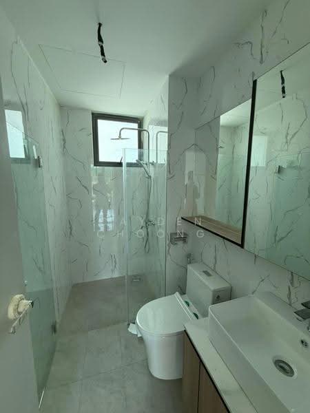 Pangsapuri untuk Dijual di Savana @ Batu Kawan - Cayden Choong - Bathroom - PropertyGuru.com.my