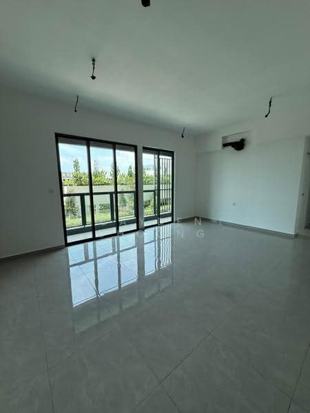 Pangsapuri untuk Dijual di Savana @ Batu Kawan - Cayden Choong - Living Room - PropertyGuru.com.my
