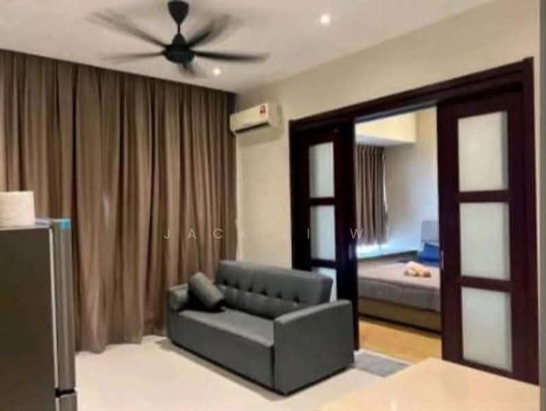 Kondominium untuk Disewa di Amberside @ Country Garden Danga Bay - Jack Liew - Living Room - PropertyGuru.com.my