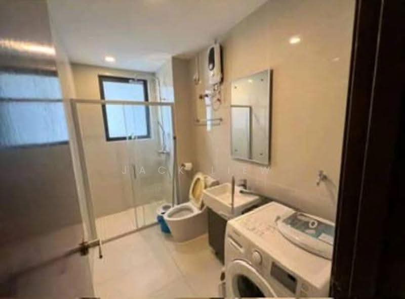 Kondominium untuk Disewa di Amberside @ Country Garden Danga Bay - Jack Liew - Bathroom - PropertyGuru.com.my