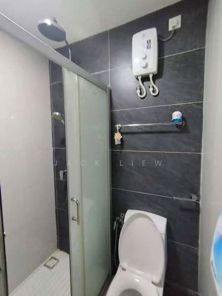 Kondominium untuk Disewa di Bay Point @ Country Garden Danga Bay - Jack Liew - Bathroom - PropertyGuru.com.my