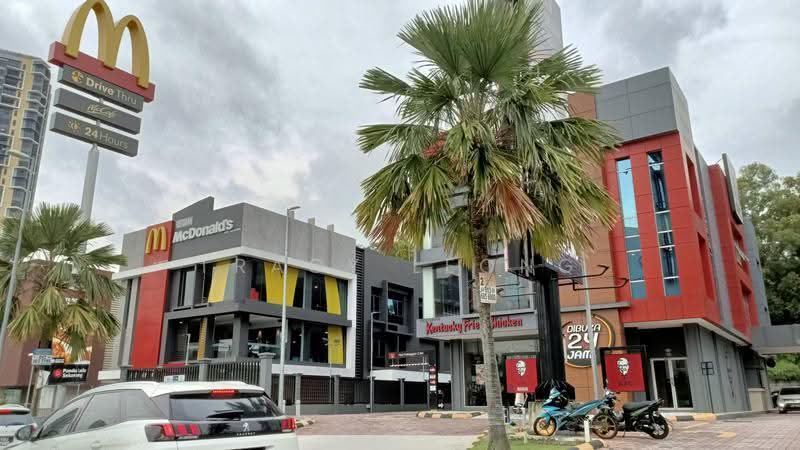 Commercial Semi-D for Sale in Bandar Puteri Puchong (Puchong) - Tracy Leong - Exterior - PropertyGuru.com.my
