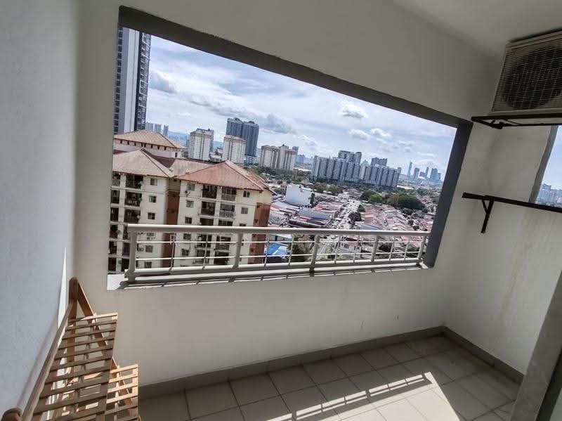 Kondominium untuk Dijual di Casa Magna - Reen Loke - Balcony - PropertyGuru.com.my