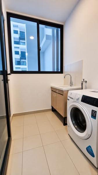 Condominium for Rent at Queens Residences Q1 @ Queens Waterfront - Andrew Ong - Balcony - PropertyGuru.com.my