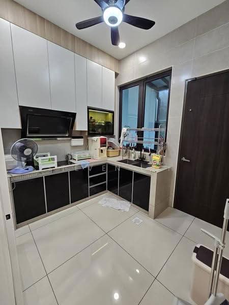 Semi-Detached House for Sale in Taman Tasik Indah (Kluang) - Steven Loh - Kitchen - PropertyGuru.com.my