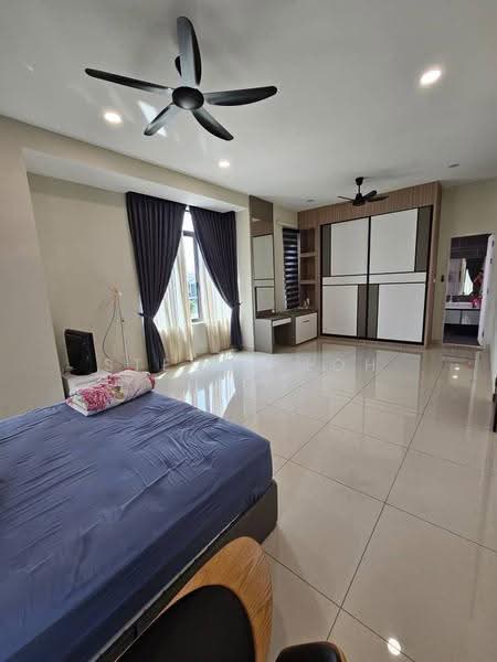 Semi-Detached House for Sale in Taman Tasik Indah (Kluang) - Steven Loh - Bedroom - PropertyGuru.com.my