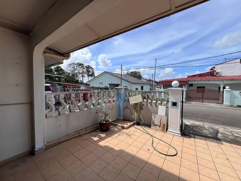 1-storey Terraced House for Rent in Permas Jaya (Johor Bahru) - Puyol Chin - Exterior - PropertyGuru.com.my