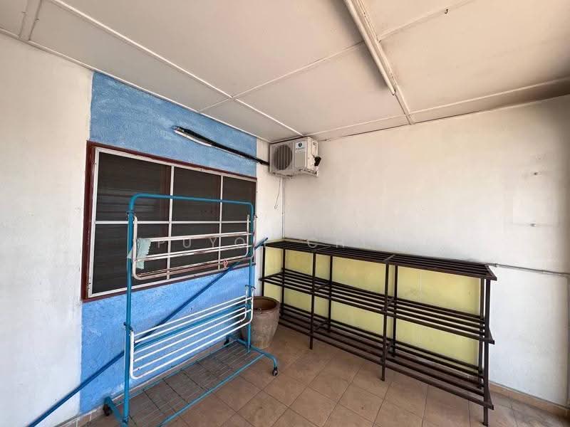 1-storey Terraced House for Rent in Permas Jaya (Johor Bahru) - Puyol Chin - Exterior - PropertyGuru.com.my